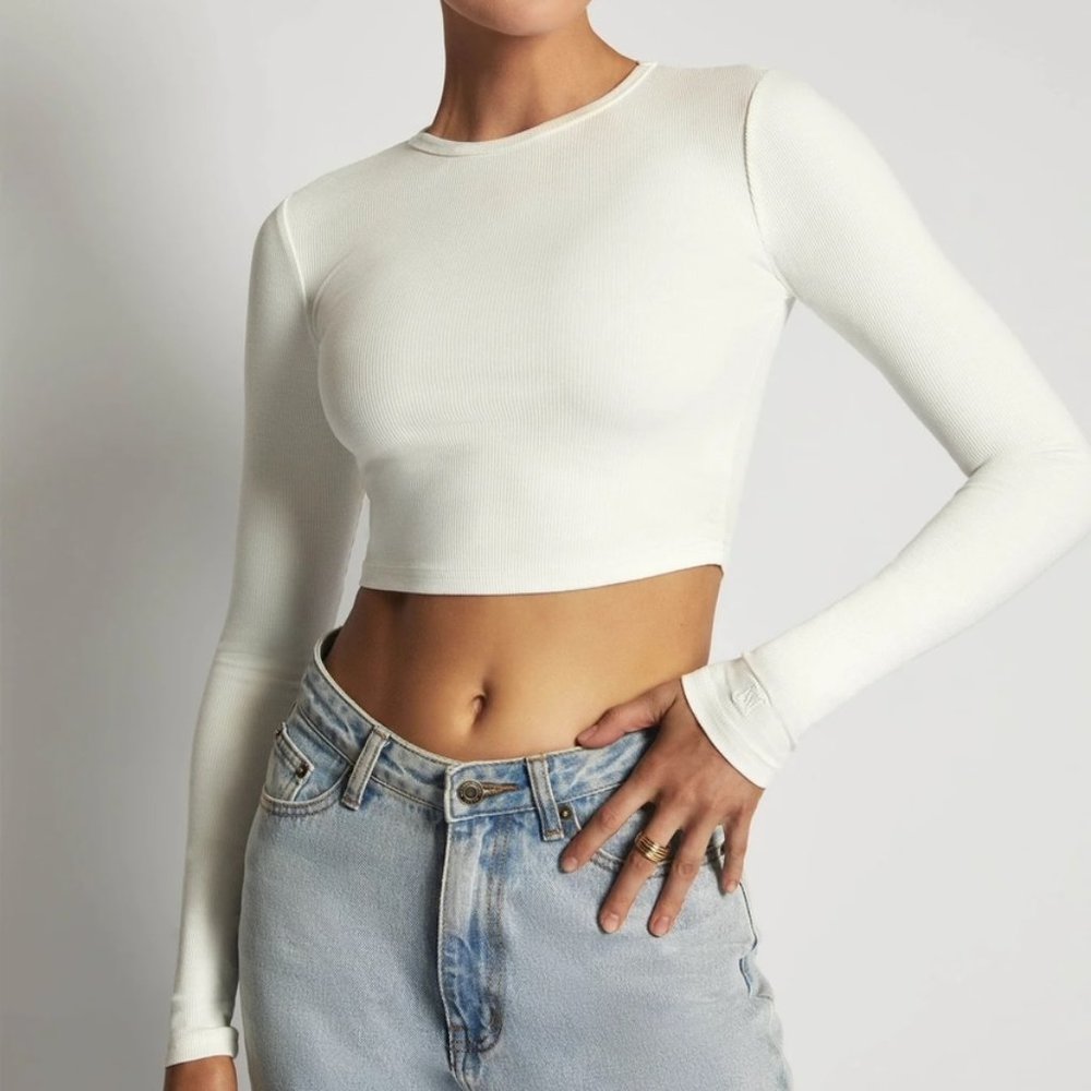 MESHKI Long Sleeve Rib Cropped Top - White